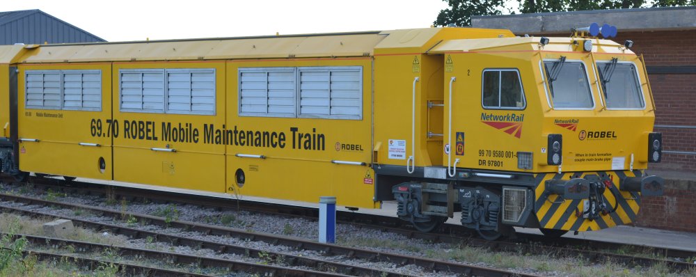 On-track machine 