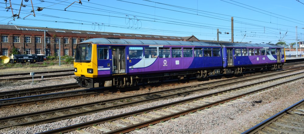 Trainspotting at Doncaster Station trainspotting Doncaster Class 144 DMU Northern service to Sheffield