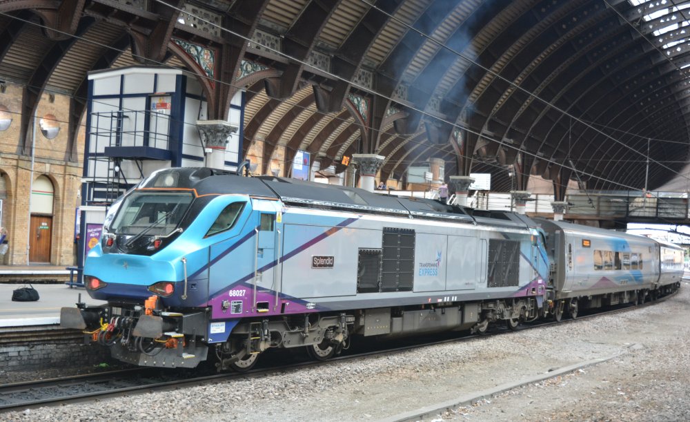 Class 68 diesel locomotive 68027 Splendid at the rear of a Scarborough - Liverpool TransPennine service