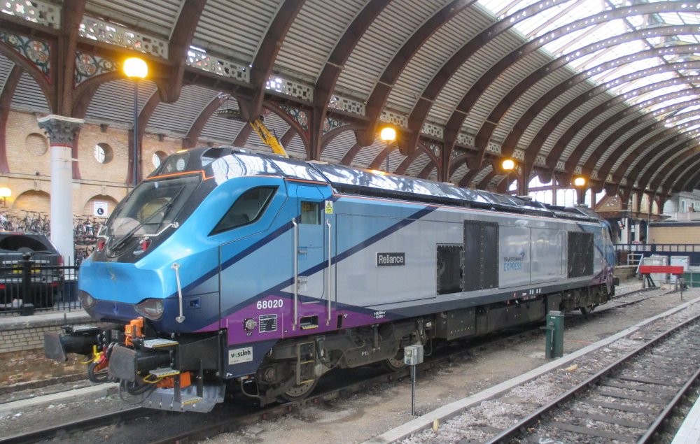 Class 68 diesel locomotive 68020 Reliance (York Station, Nov 2019)
