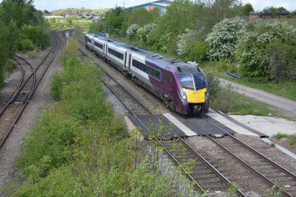 Blaby Road Bridge, Wigston, southwest of Leicester, Class 180 DMU express with an EMR service from Nottingham to London (Trainspotting location)