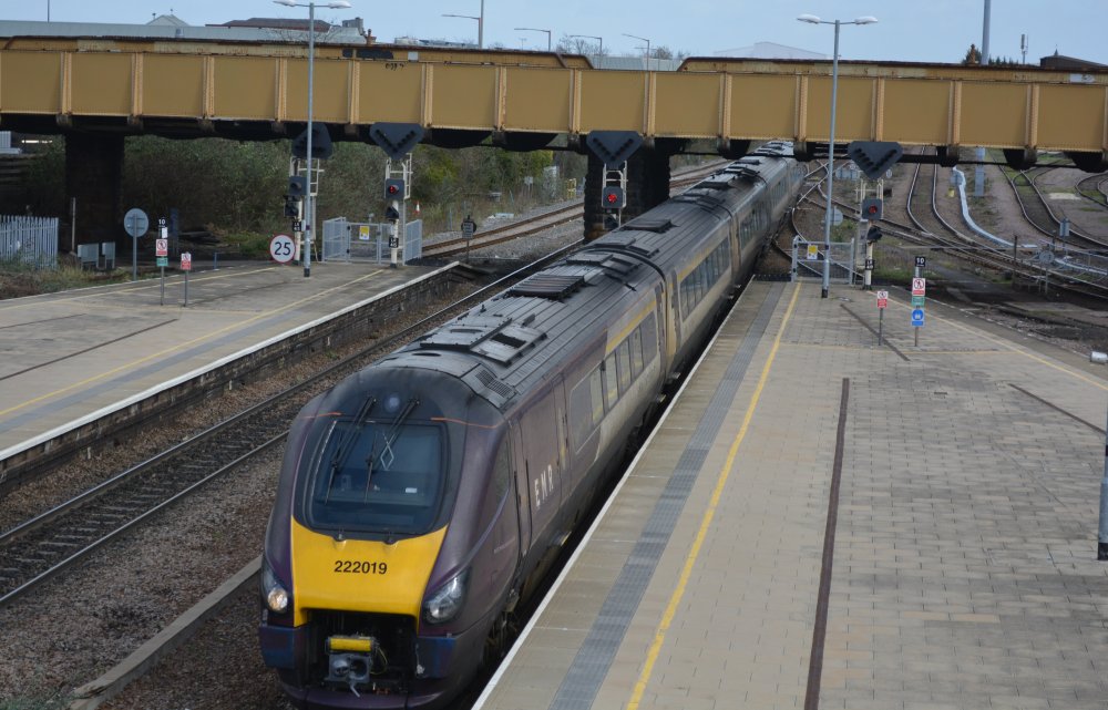 EMU Class 222 train entering Leicester station with an East Midlands Railways service from Sheffield to St Pancras station London (March 2023)