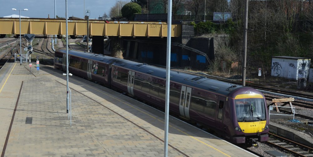 A DMU Class 170 unit leaving Leicester station with an East Midlands Railways service to Lincoln (trainspotting Leicester)