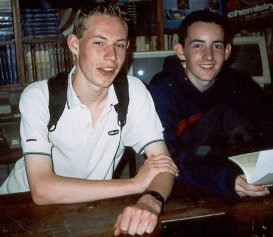 My last GCSE Science-Chemistry-Physics class Set 10DE1 Whitby Community College 2002-2003
